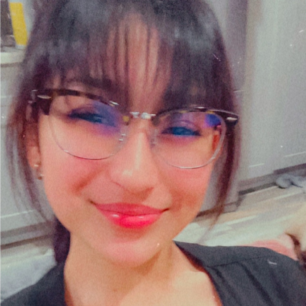 Meet your Posher, Anastasia